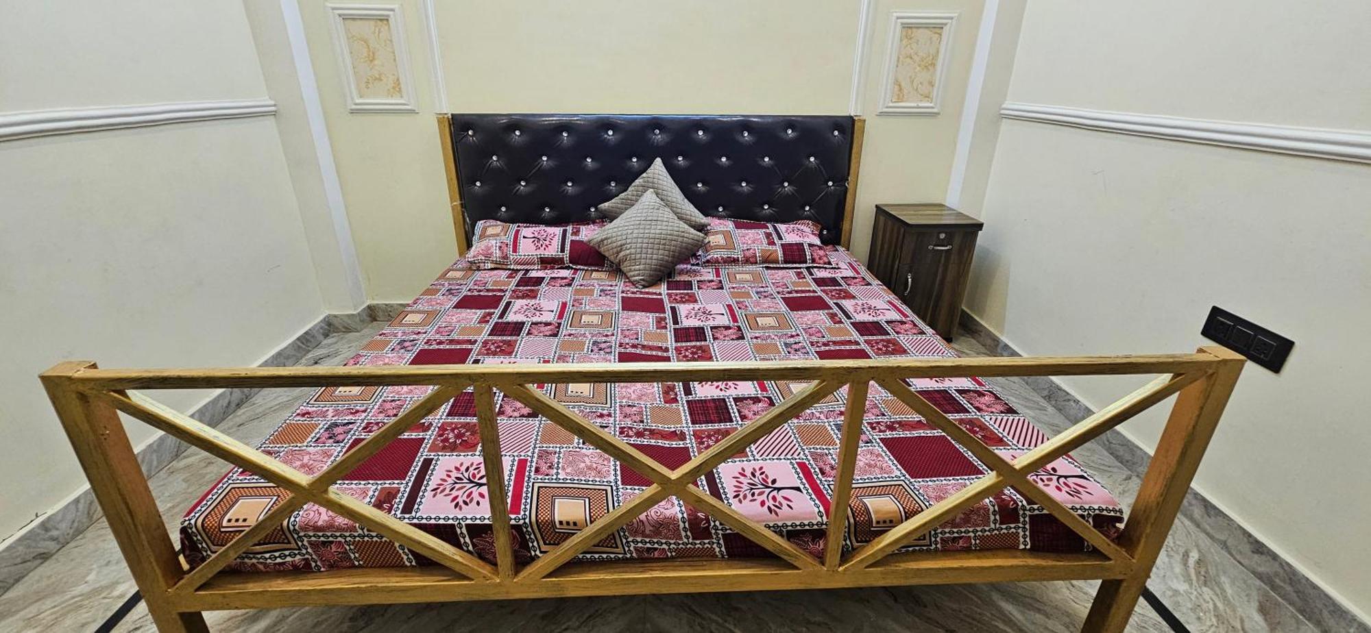 Blessing'S Home Stay 4 Bedroom Luxury Villa Lucknow Buitenkant foto